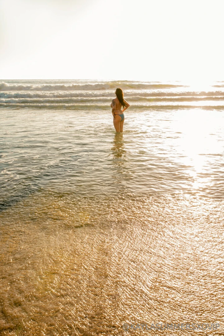 I bring summer wherever i go 