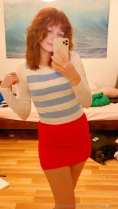 Scroll to watch my pussy eat xd part 1