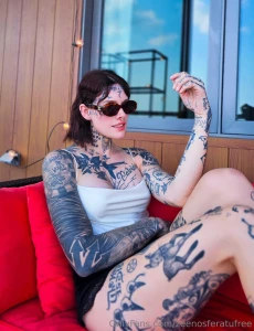 Get hooked on me crave my flirty pics get this sexy photo bundle amp