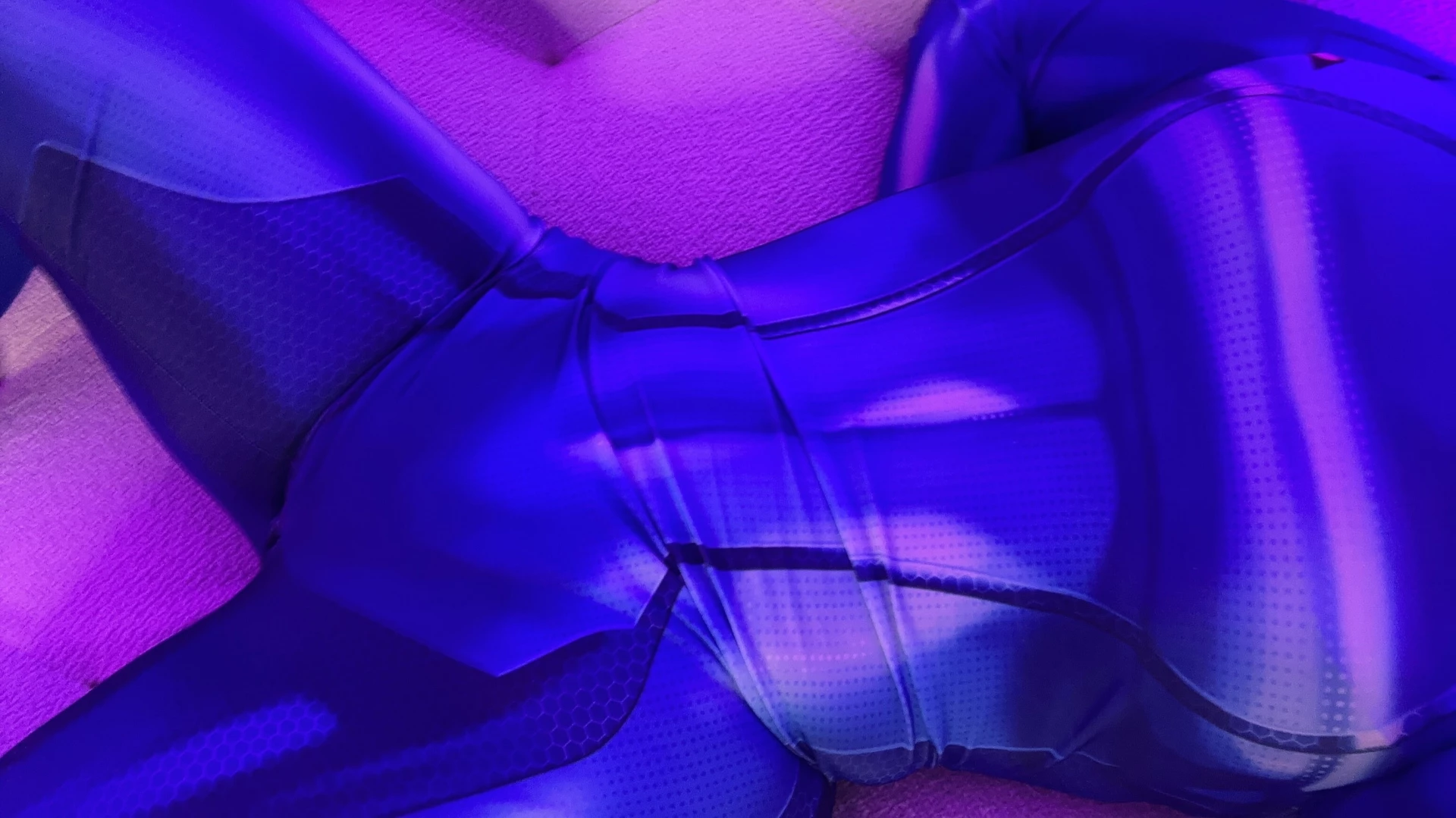 I love seeing you get horny when i rub myself baby dms 