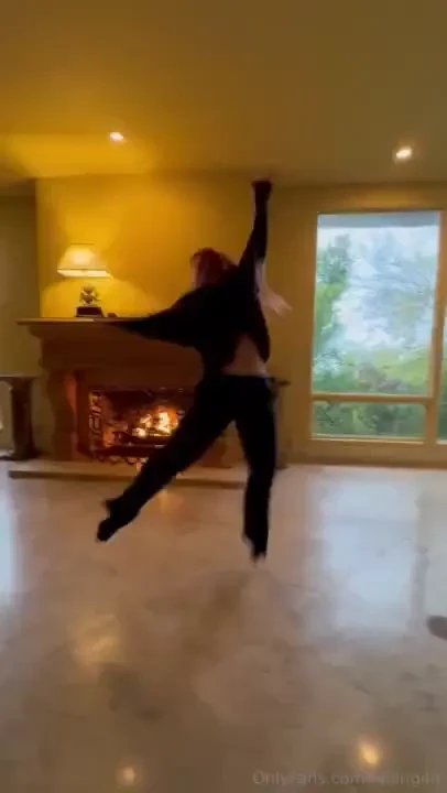 Twirlingggg into the weekend like 