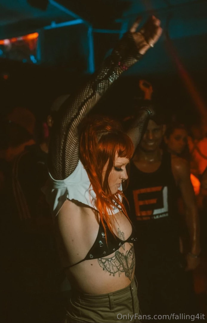 Dancing my way into the weekend like 