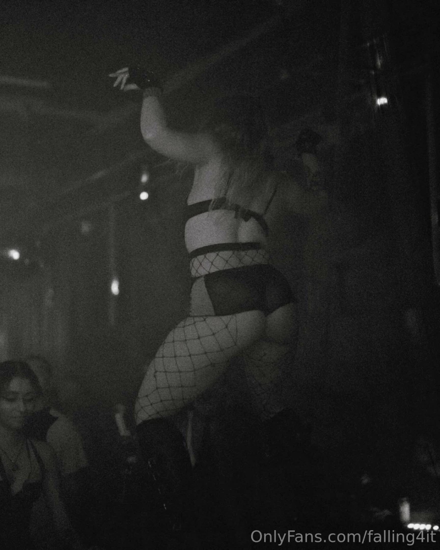 I like my music hard fast amp dirty 