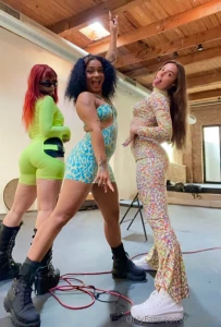 A dangerous trio be-rave x goalgoddess