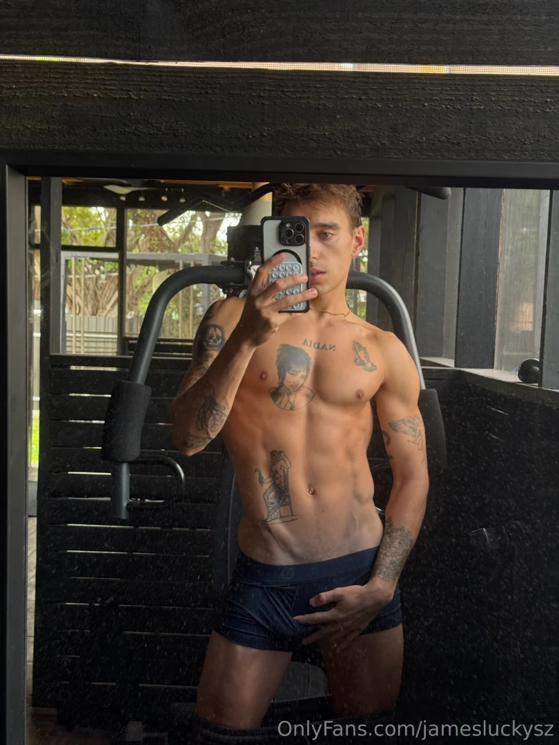 Who s down to be my gym buddy 