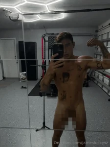 That time i got caught lifting naked in the gym oh yeah that was today