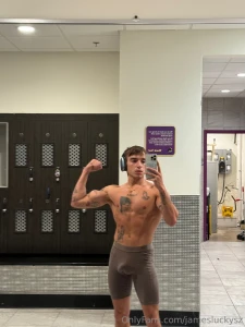 Send me a pic back part 2