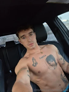 No shirt no plans philly weather s got nothing on me today