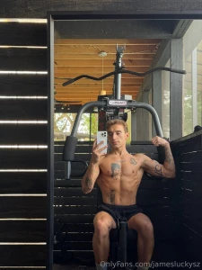 Arms built to hold you in place