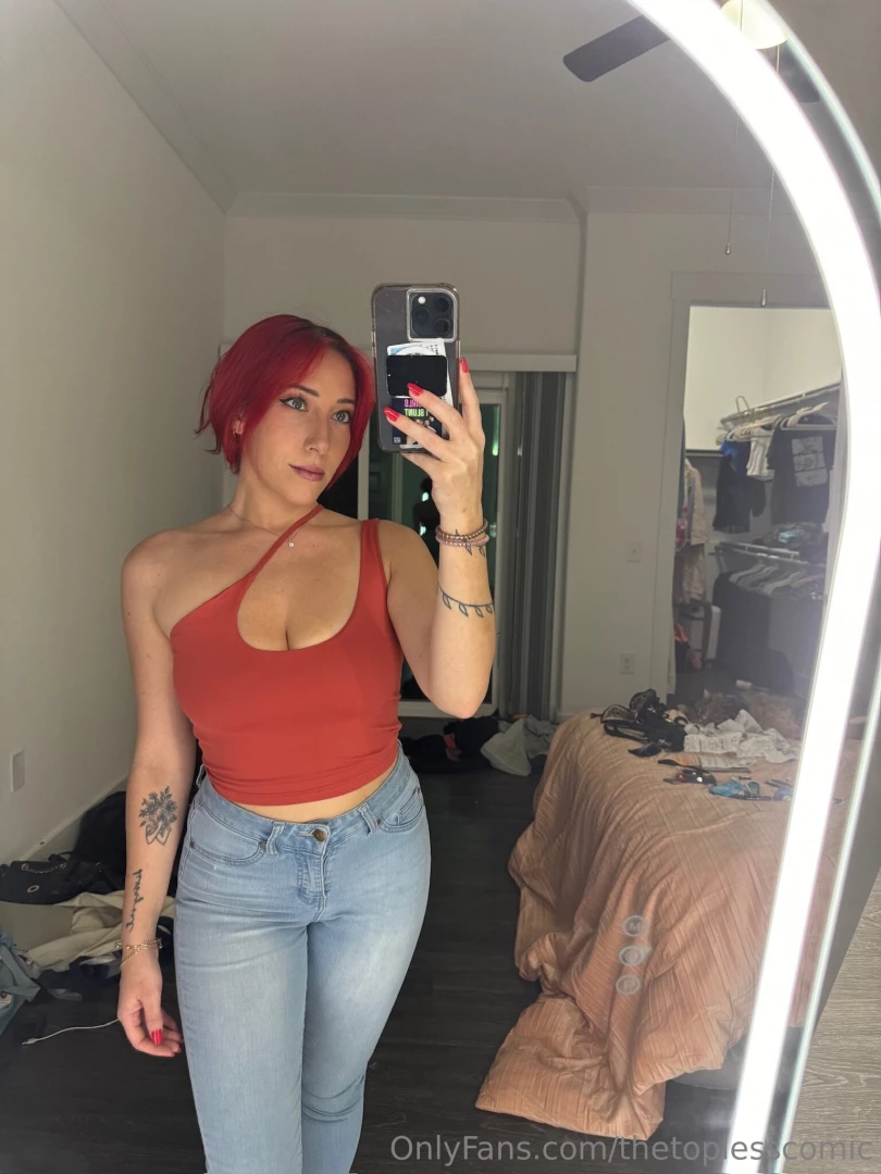 My eyes are up here perv pop over to my vip page to see more 