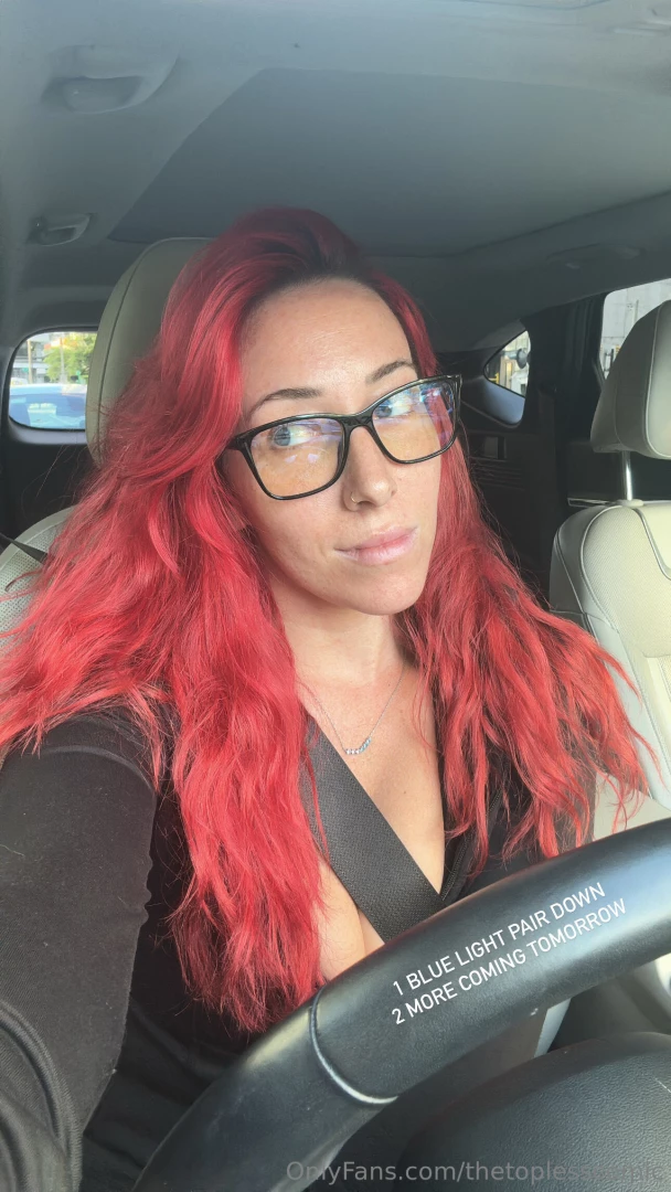 Which do you like moreee 