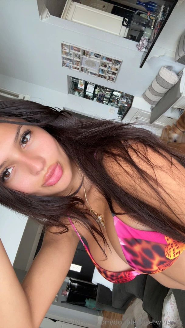 Hold up we always knew b8bymads as a tik tok streamer but then miriam 