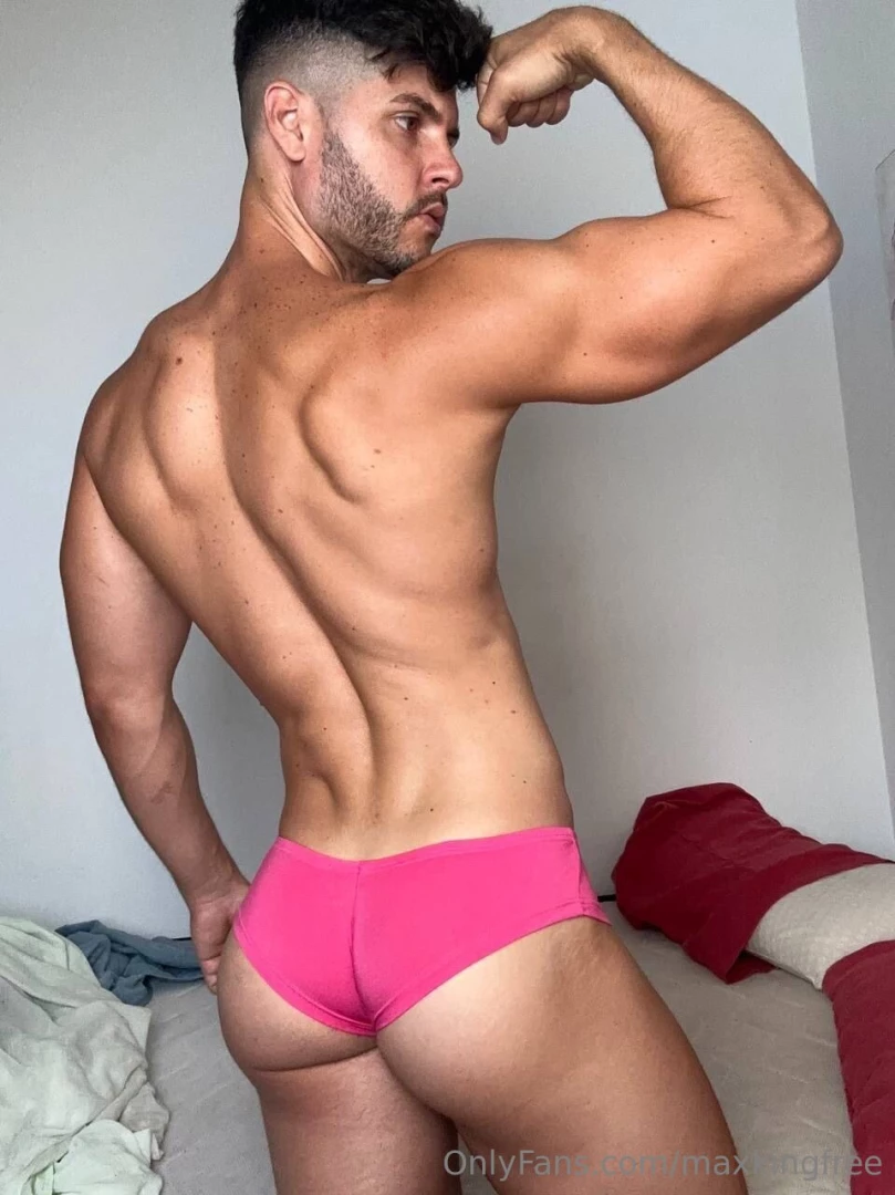 Cubangentleman e_rosxxl don t miss the best ass in action and his part 2 
