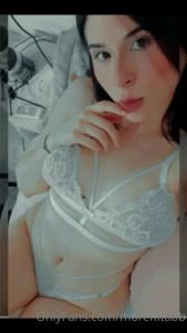 Hello bby i have a surprise for you free subscription you choose boob