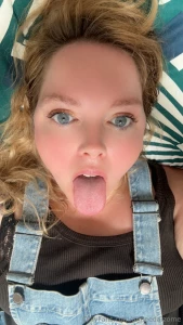 It s not hot i m just thirsty