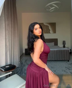 I m craving your attention dm me part 1