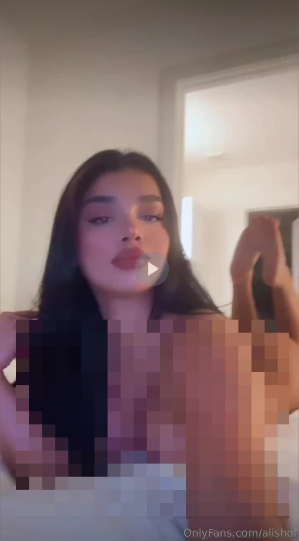 Wanna see me naked join my super vip or my christmas countdown 