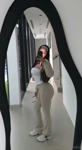 Dm me i miss chatting with you