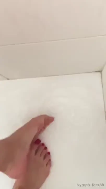 Amo que chupe meus p s e deixem eles molhadinhos assim i love that you 