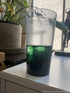 Trying liquid chlorophyll today hoping it ll make my skin all glowy