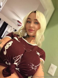 Stairs tease tit amp pussy bundle come for an intimate session where i