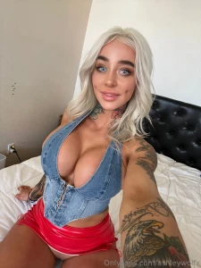 Good morning woke up craving a taste of you think you can satisfy my