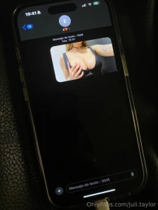 We re on our date i go to the restaurant s bathroom and you get a text