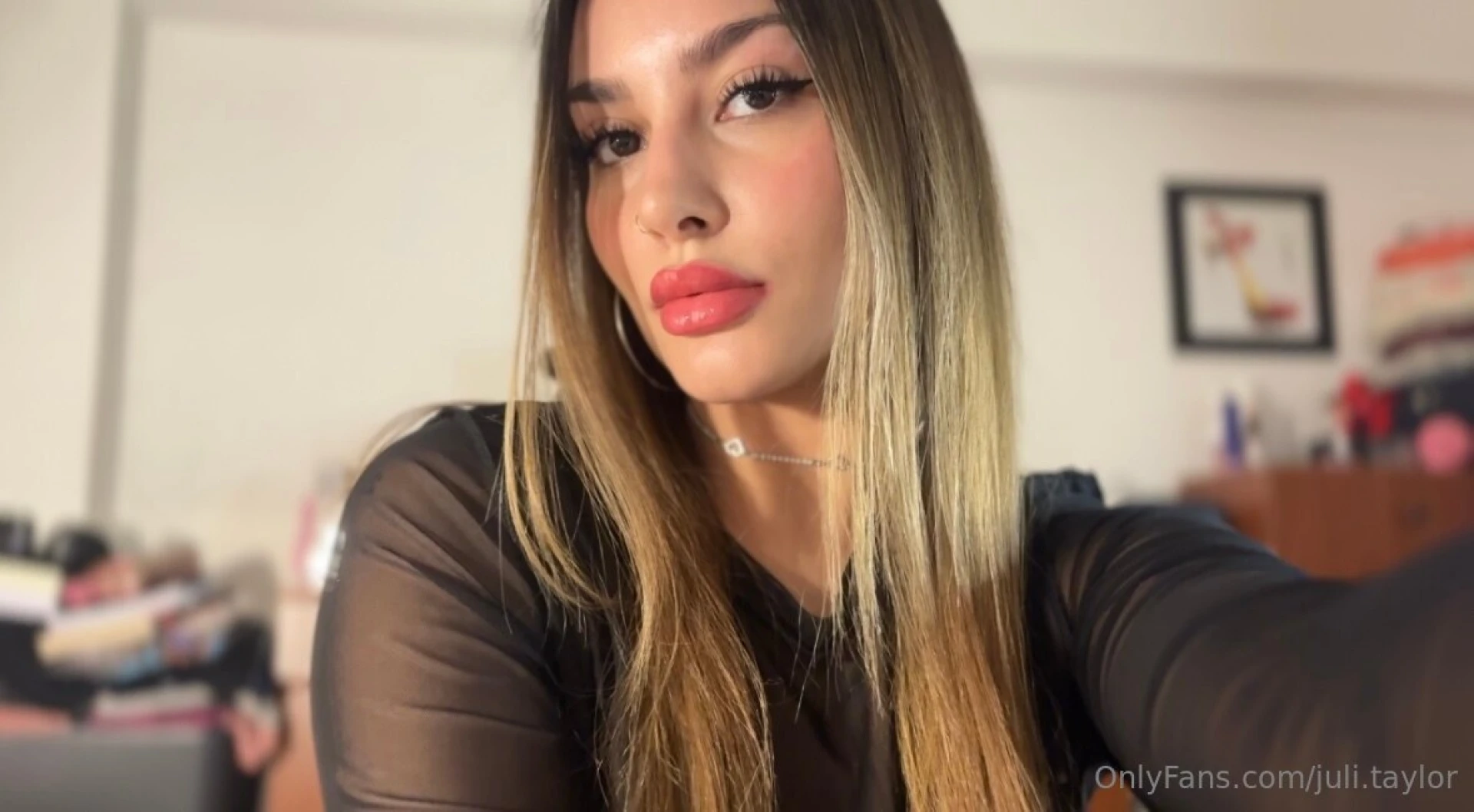 You ll make me blush if you keep staring at me like that 