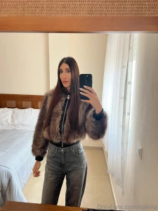 I m waiting for you on my dms part 5