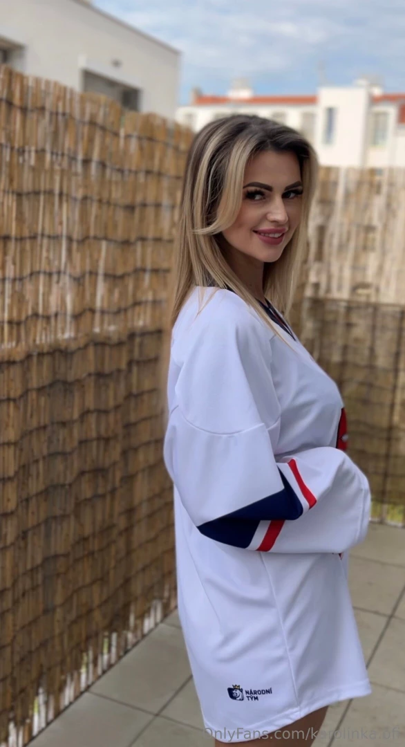 Ukrajinka v esk m dresu je n co v c 