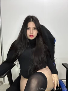 I m on my throne waiting for you