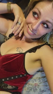 It s throwback thursday which look do you think suits me better the part 3