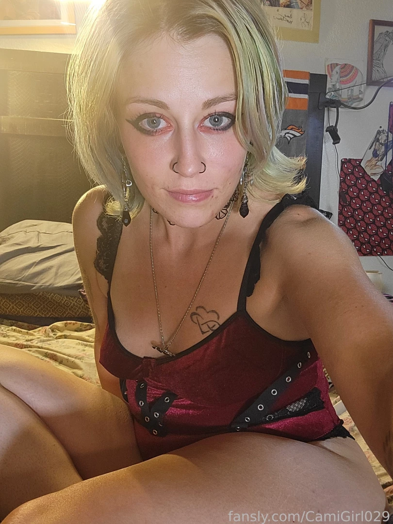 It s throwback thursday which look do you think suits me better the part 8 