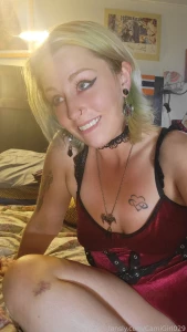 It s throwback thursday which look do you think suits me better the