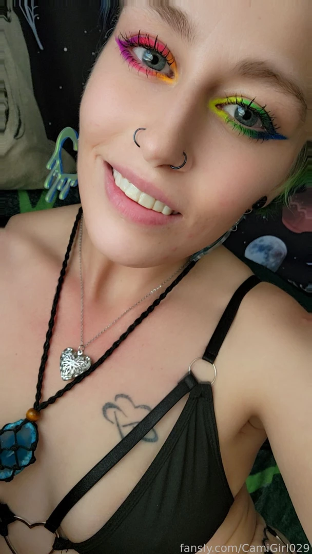 Silver hearts and sinful desires which one do you want to fulfill 