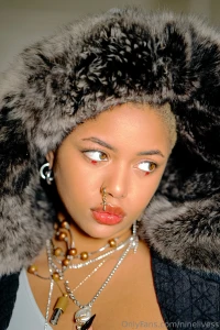 How could you ever say no to this face