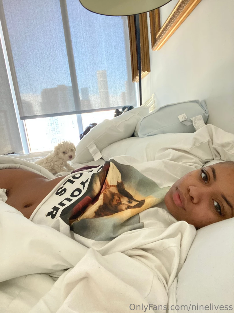 Spend a lazy morning with me babe 