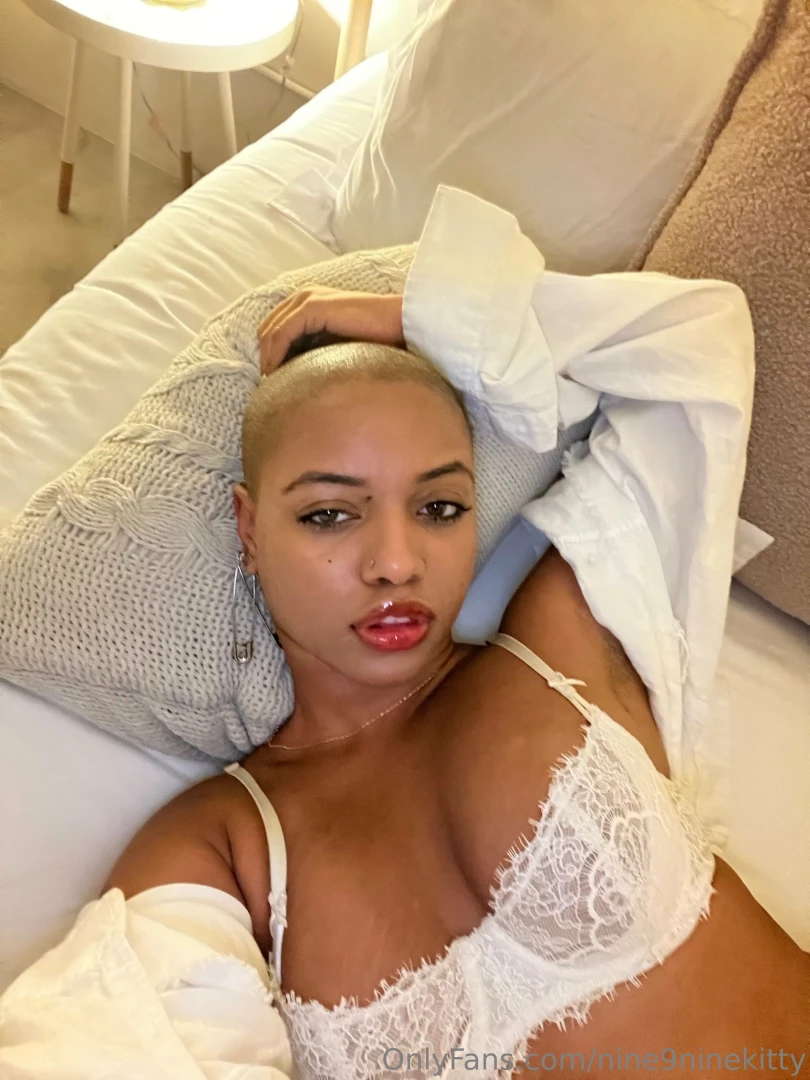 Thinking about how i can spoil you what do you want to see 