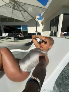 Should i stay here or come over to your lap instead