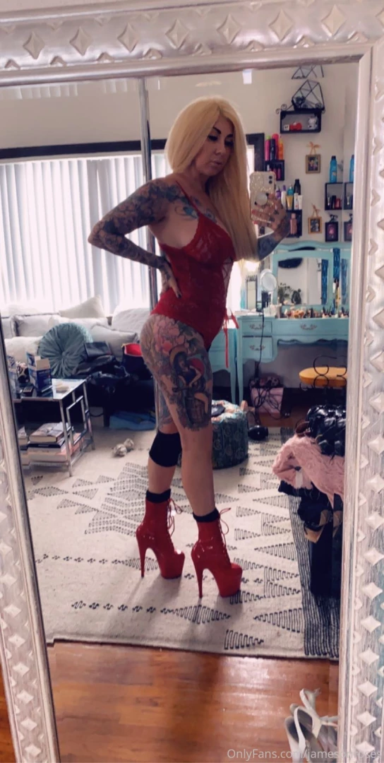 Lady in red part 375 