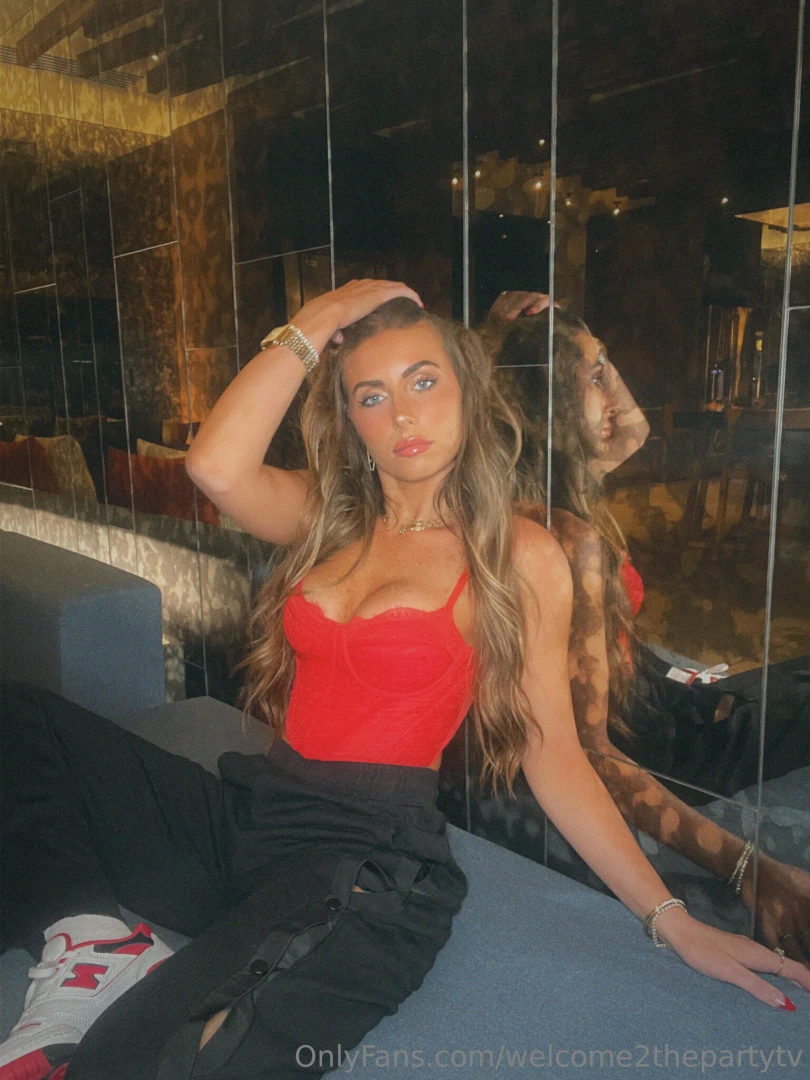 Spending christmas on my vip is the best gift you give yourself merry 