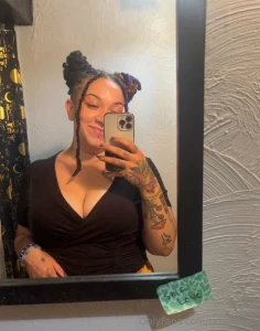 Pls enjoy this dr nk selfie i took last night