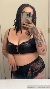 Do you like mirror selfies part 37