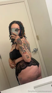 Do you like mirror selfies part 36