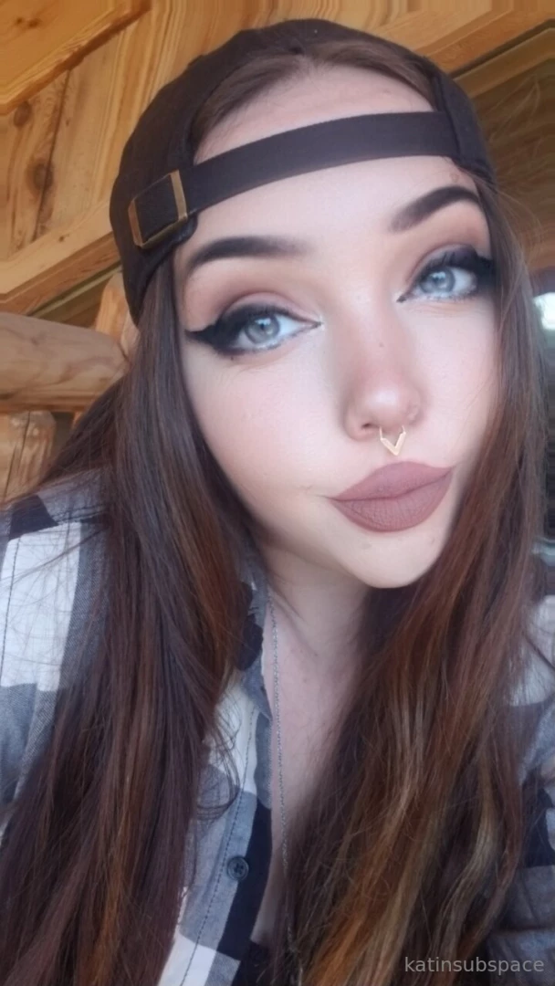 Oh the things i d let you do to this face sir here s some cute selfies part 1 