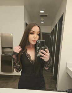 Went to a fancy christmas party last night had the most incredible part 1