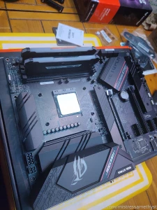 Some pics of my pc build from when i was putting everything together part 2