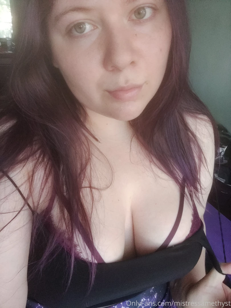 Unlock my next post to see me take this all the way off 