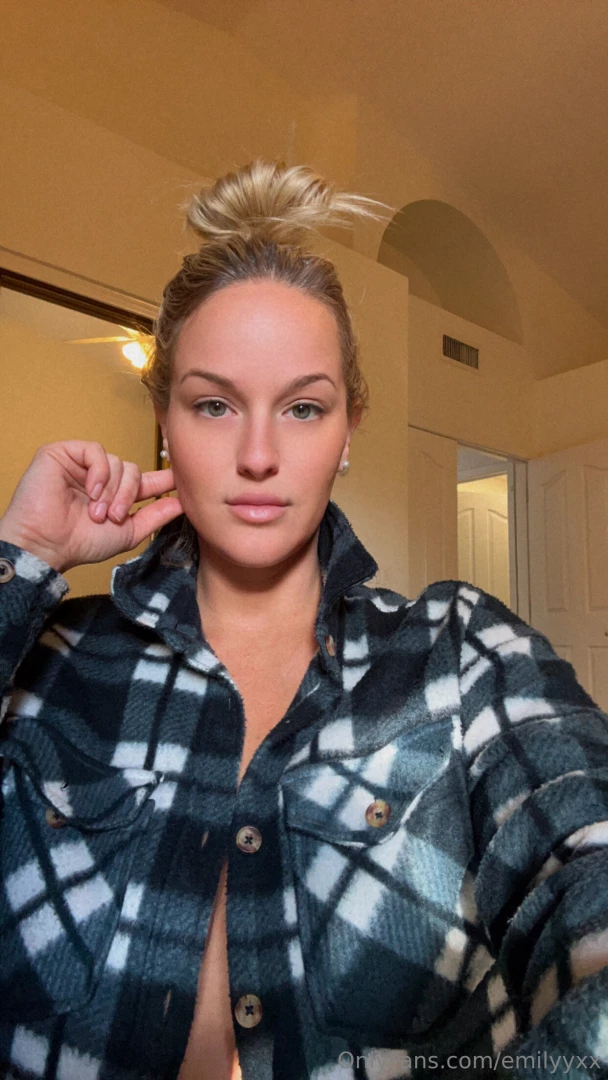 I m the fantasy you ve been dreaming about 