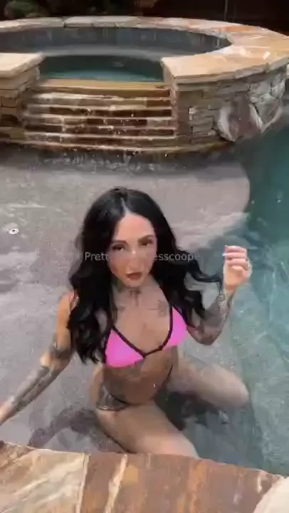 Made it to miami spending all week in my bikini 